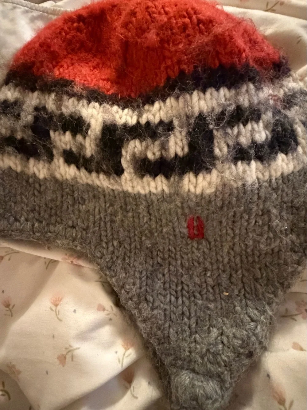 L.L. Bean infant to Toddlers' Bright Pink Fleece Mittens and Hat Set
